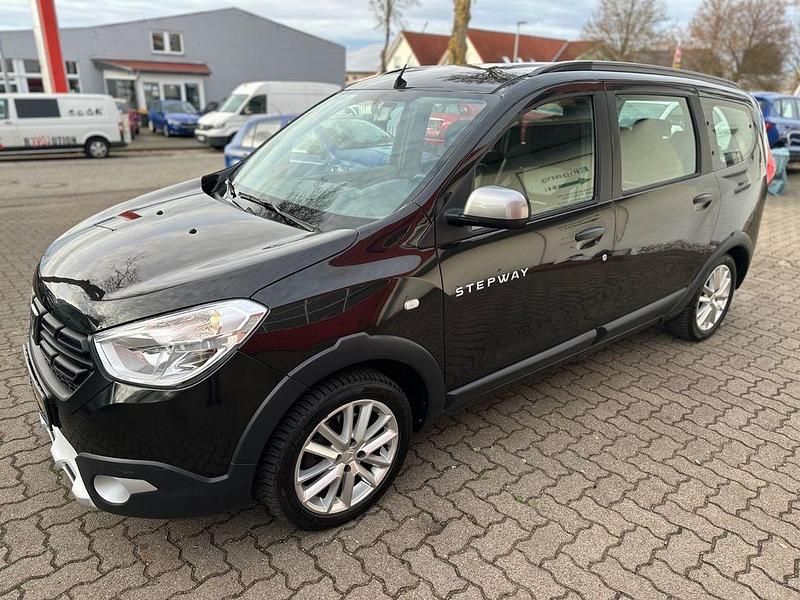 Gebraucht Dacia Lodgy Stepway 116 PS (85 kW) 2022 Schwarz Van / Kleinbus
