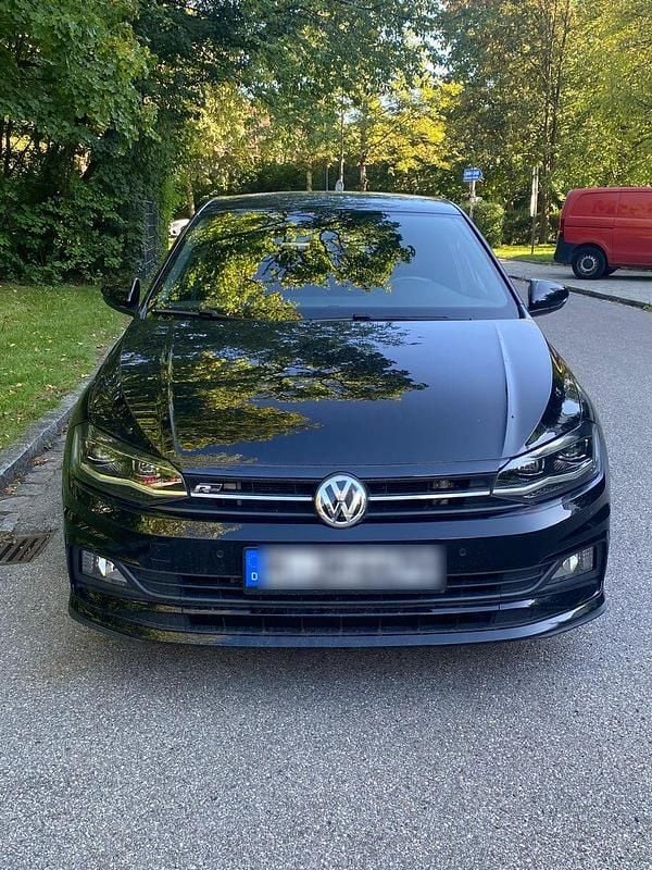 Schwarz Gebraucht 2018 VW Polo R-line Kleinwagen | 12.900 € (Superpreis) - Bild 1/4