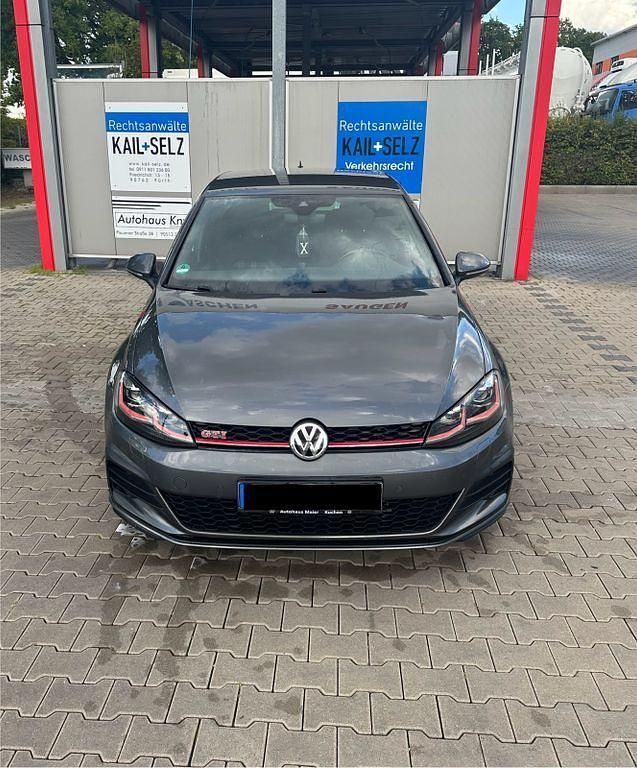 Grau Gebraucht 2019 VW Golf VII GTI Limousine | 19.200 € (Guter Preis) - Bild 1/4