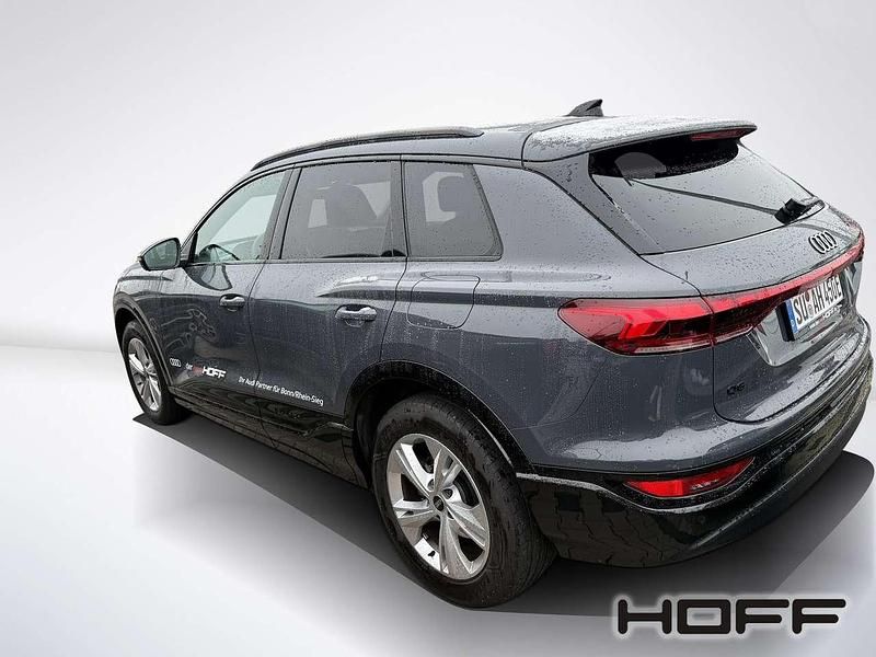 Gebraucht Audi Q6 e-tron Ambiente 185 kW (252 PS) 2025 Magnetgrau SUV