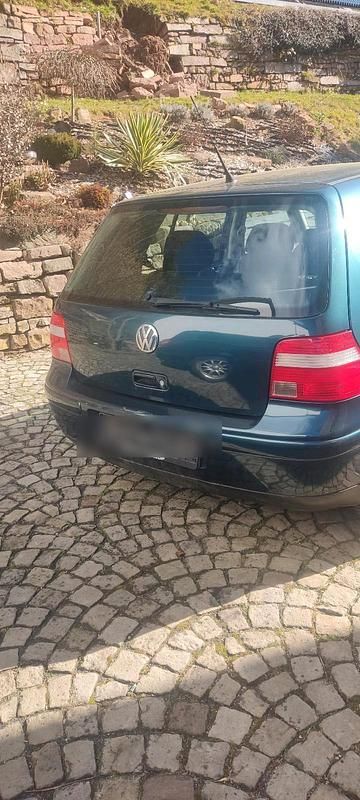 Gebraucht VW Golf IV 105 PS (77 kW) 2003 Grün Kleinwagen