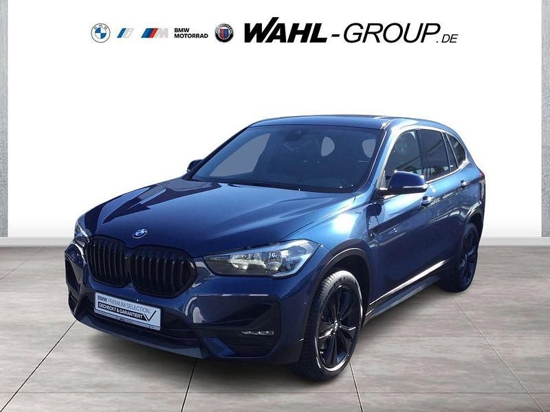 Blau Gebraucht 2020 BMW X1 Efficient Dynamics SUV | 27.490 € (Etwas zu teuer) - Bild 1/4