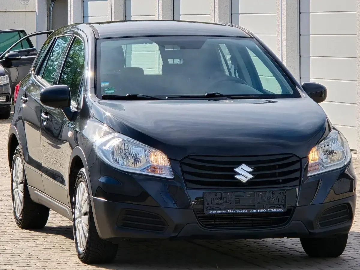 Gebraucht Suzuki SX4 S-Cross Club 120 PS (88 kW) 2015 Schwarz SUV