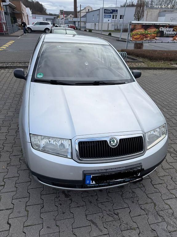 Gebraucht Skoda Fabia 54 PS (39 kW) 2002 Silber Limousine