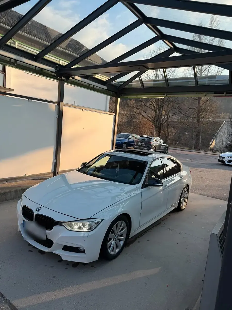 Gebraucht BMW 328 M Sport 245 PS (180 kW) 2015 Weiß Limousine