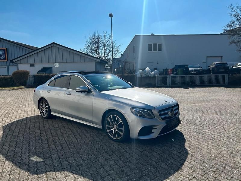 Gebraucht Mercedes E350 258 PS (189 kW) 2016 Grau Limousine