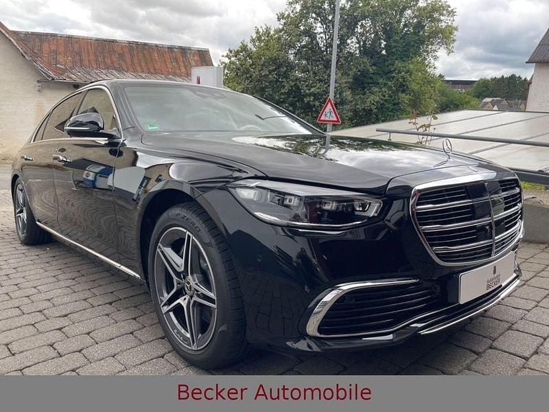 Gebraucht Mercedes S350 313 PS (230 kW) 2024 Schwarz Limousine