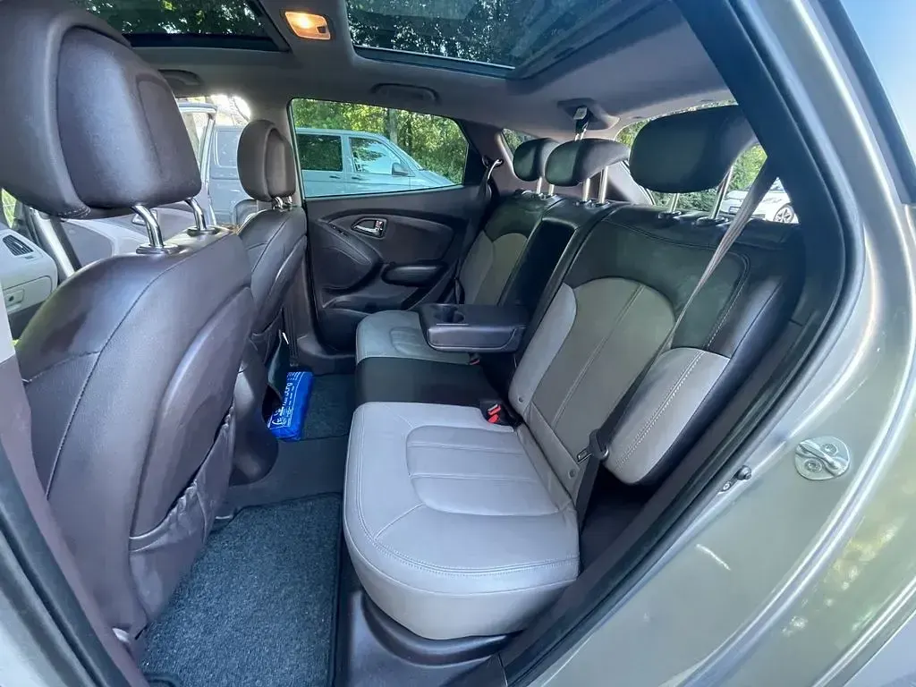 Gebraucht Hyundai ix35 Premium 163 PS (119 kW) 2010 Beige SUV