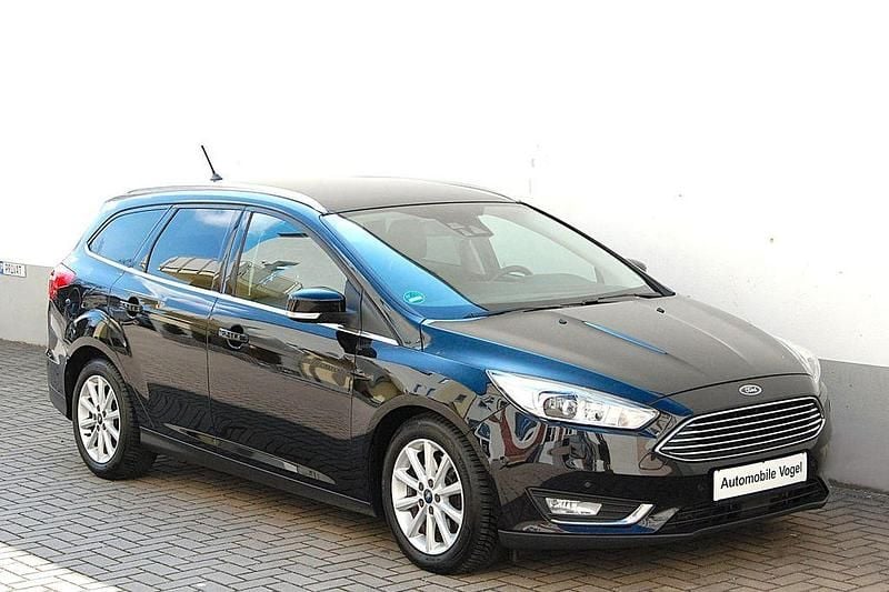 Gebraucht Ford Focus Titanium 150 PS (110 kW) 2017 Schwarz Limousine