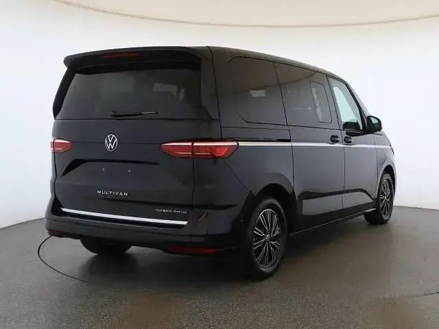 Gebraucht VW Multivan Style 177 PS (130 kW) 2025 Schwarz Van / Kleinbus