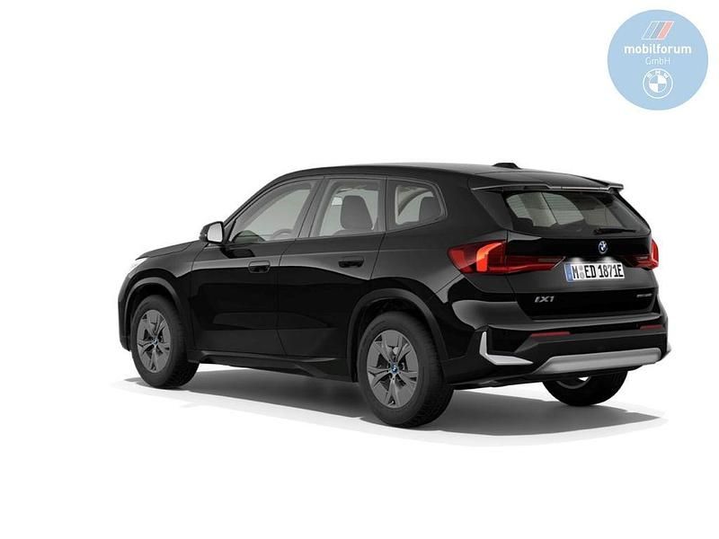Neu BMW iX1 150 kW (204 PS) 2026 Schwarz SUV