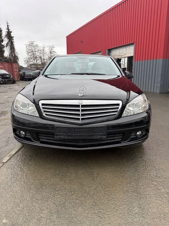 Gebraucht Mercedes C200 136 PS (100 kW) 2010 Schwarz Limousine