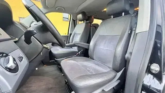 Używany VW Multivan Highline 180 KM (132 kW) 2010 Czarny Minivan