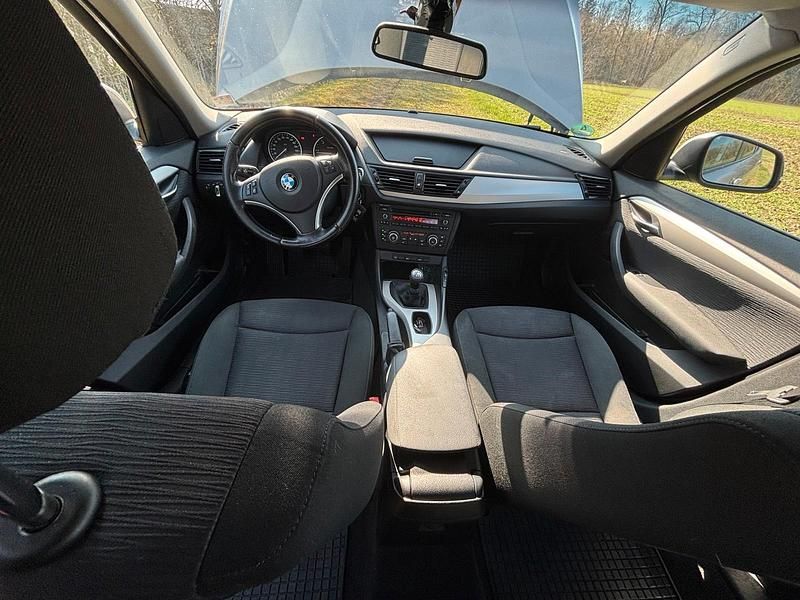 Gebraucht BMW X1 143 PS (105 kW) 2014 Silber SUV