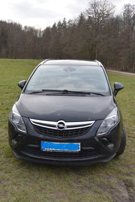 Schwarz Gebraucht 2015 Opel Zafira Tourer Innovation Van / Kleinbus | 6.500 € - Bild 1/4