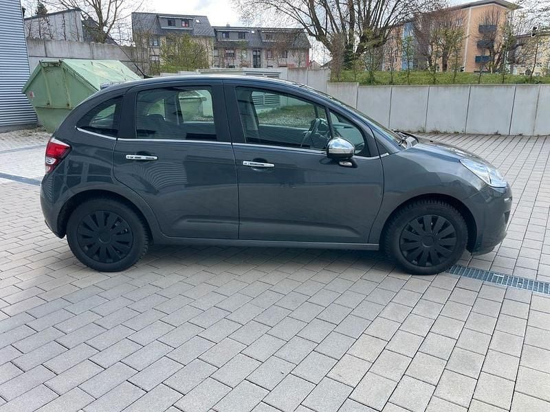 Gebraucht Citroën C3 SELECTION 92 PS (67 kW) 2014 Grau Limousine