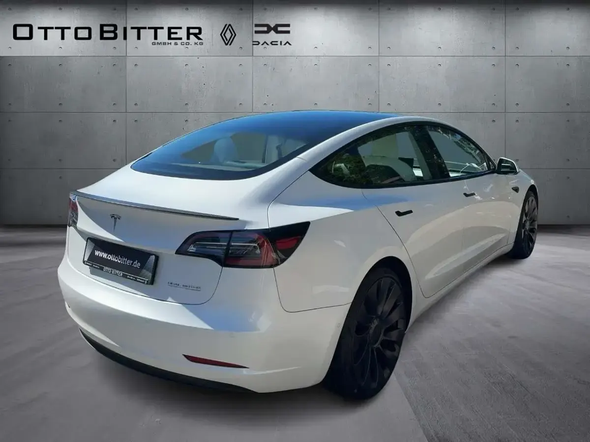 Gebraucht Tesla Model 3 Performance 377 kW (513 PS) 2021 Pearl white multicoat Limousine