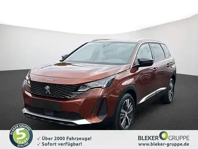 Gebraucht Peugeot 5008 Allure 131 PS (96 kW) 2023 Lackierung cuprite/metallic klarlack Van / Kleinbus