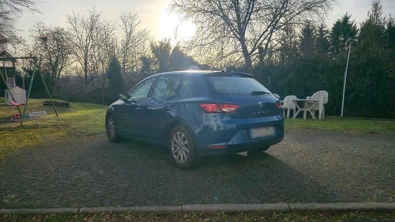 Second-hand Seat Leon Style 122 CP (89 kW) 2014 Albastru Berlinǎ