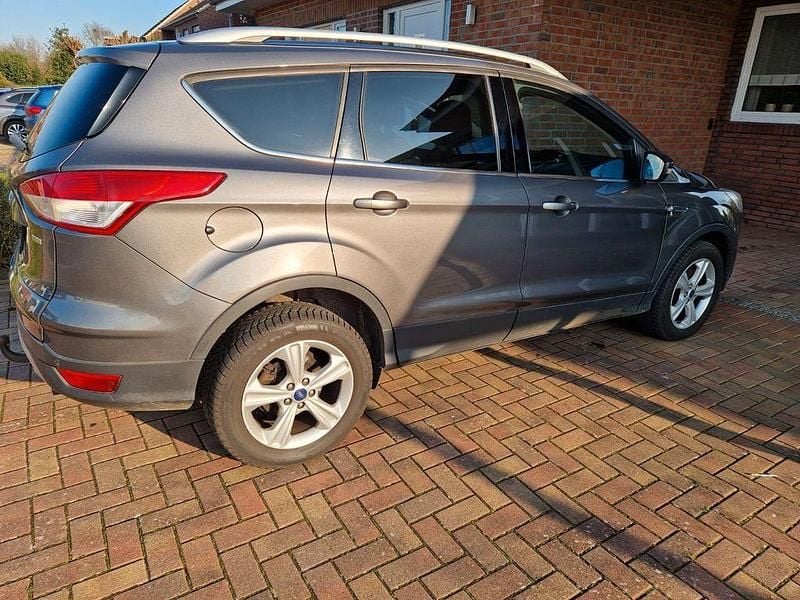 Gebraucht Ford Kuga Trend 150 PS (110 kW) 2013 Grau SUV