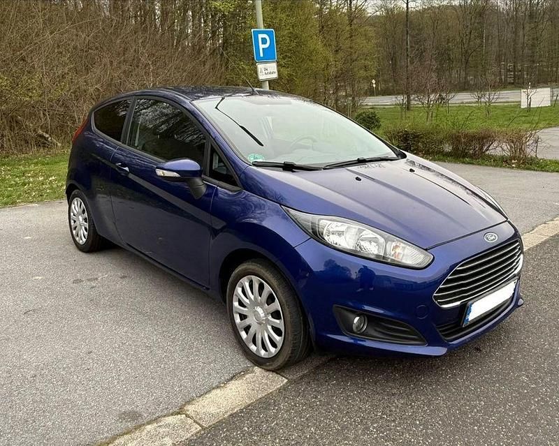 Gebraucht Ford Fiesta SYNC Edition 101 PS (74 kW) 2013 Blau Kleinwagen