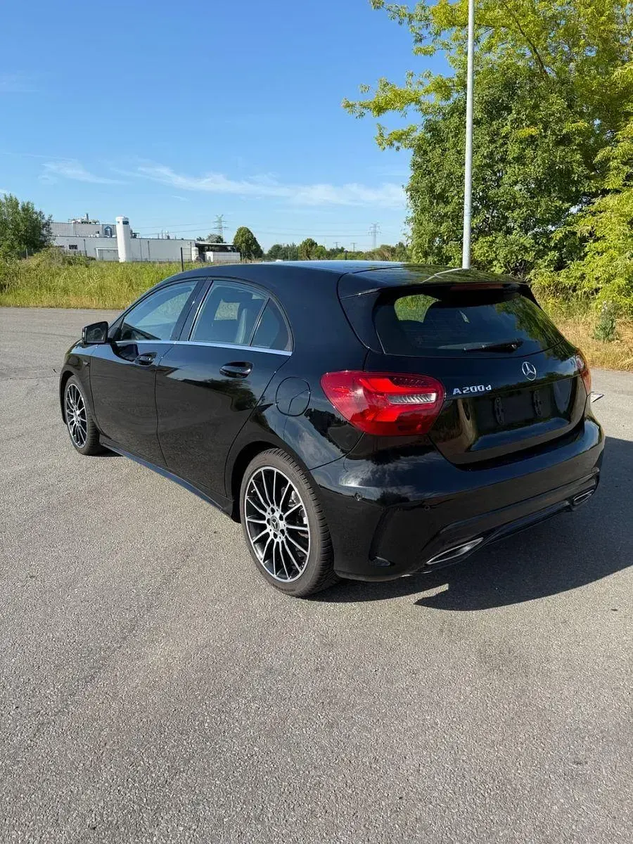 Gebraucht Mercedes 200 136 PS (100 kW) 2017 Schwarz Kombi