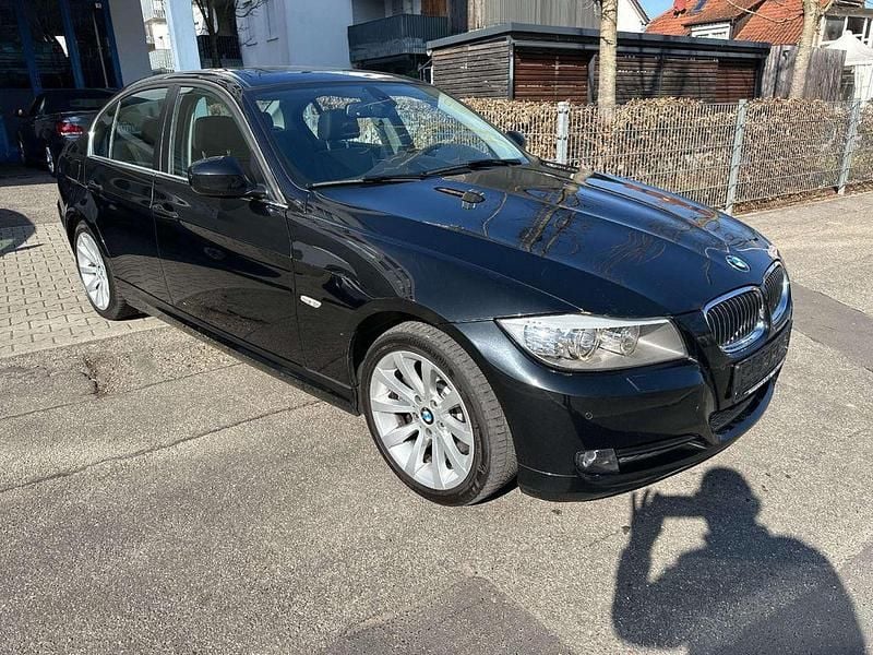 Gebraucht BMW 330 Comfort Edition 245 PS (180 kW) 2011 Schwarz Limousine