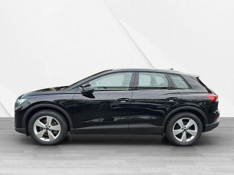 Gebraucht Audi Q4 e-tron Comfort 150 kW (204 PS) 2023 Mythosschwarz metallic SUV