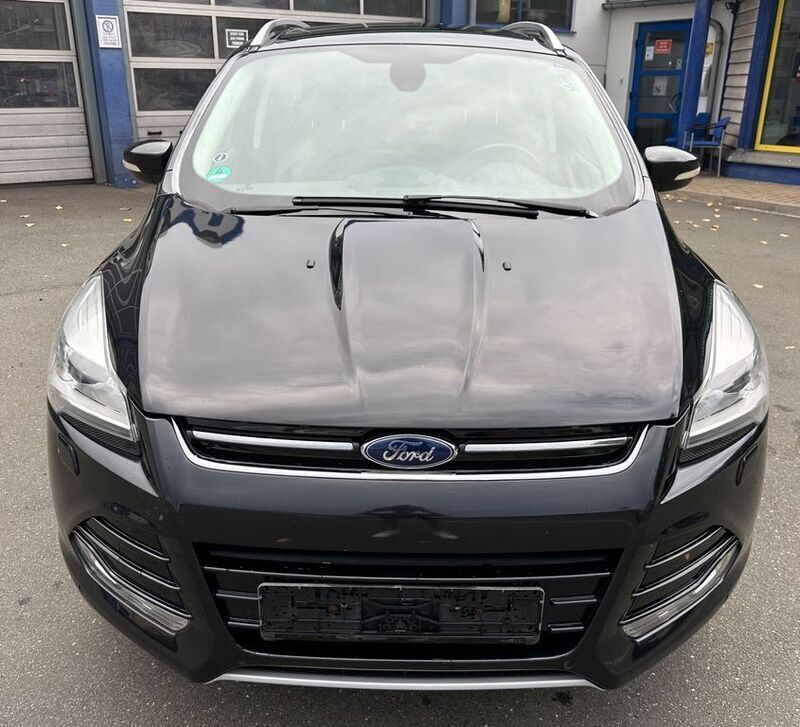 Gebraucht Ford Kuga Titanium 179 PS (131 kW) 2014 Schwarz SUV