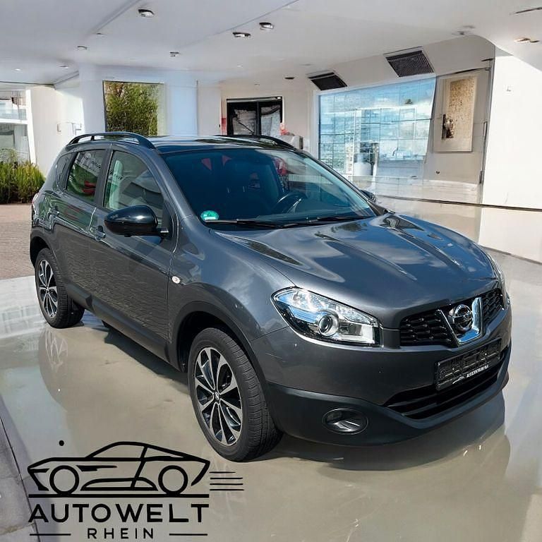 Grau Gebraucht 2013 Nissan Qashqai 360º SUV | 8.490 € (Guter Preis) - Bild 1/4