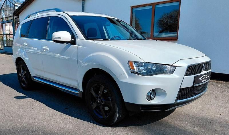 Gebraucht Mitsubishi Outlander Invite 156 PS (114 kW) 2010 Weiß SUV