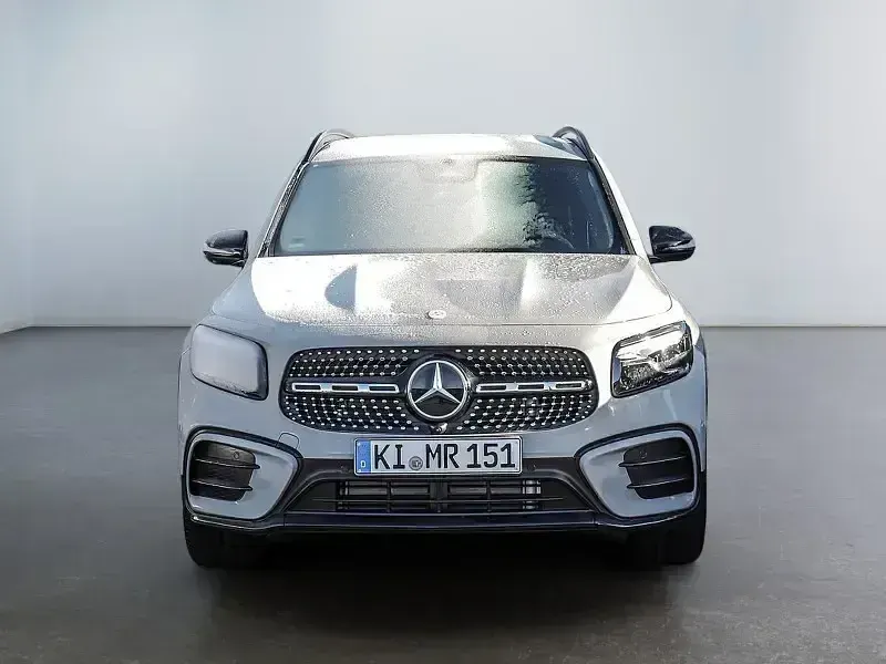 Gebraucht Mercedes GLB200 AMG 150 PS (110 kW) 2025 Grau SUV