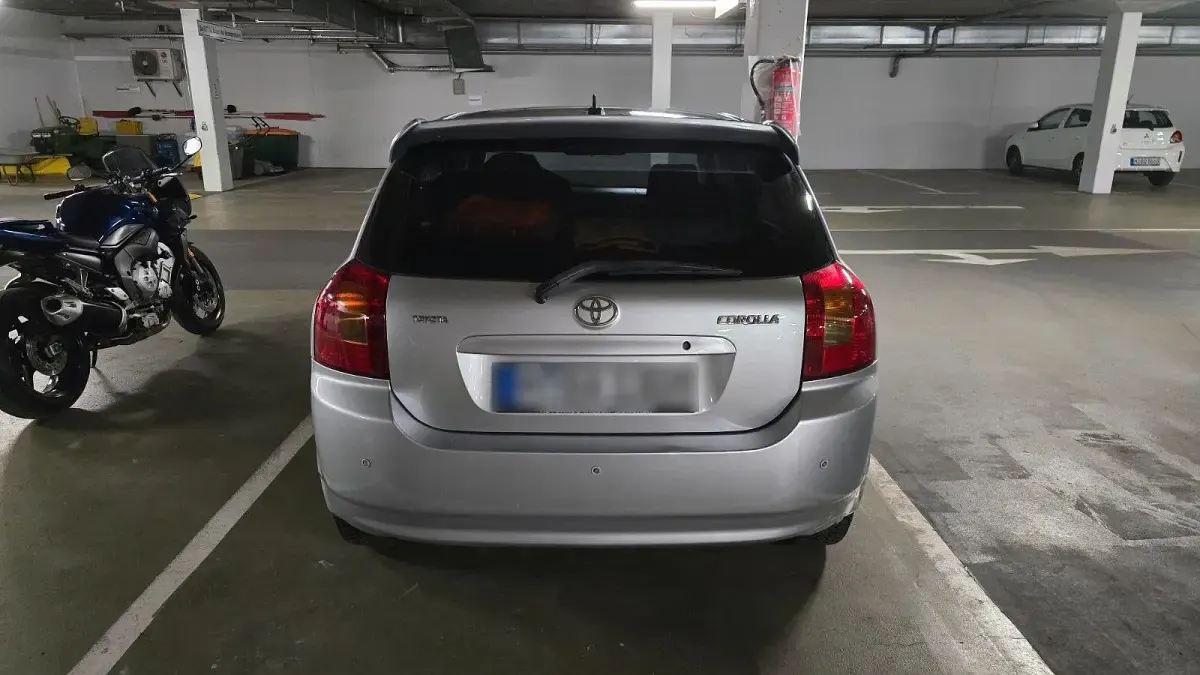 Occasion Toyota Corolla Sol 110 ch (80 kW) 2002 Argent Berline