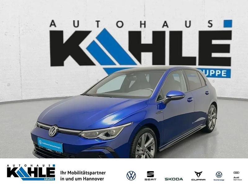 Blau Gebraucht 2024 VW Golf VIII R-line Limousine | 31.689 € (Teuer) - Bild 1/4