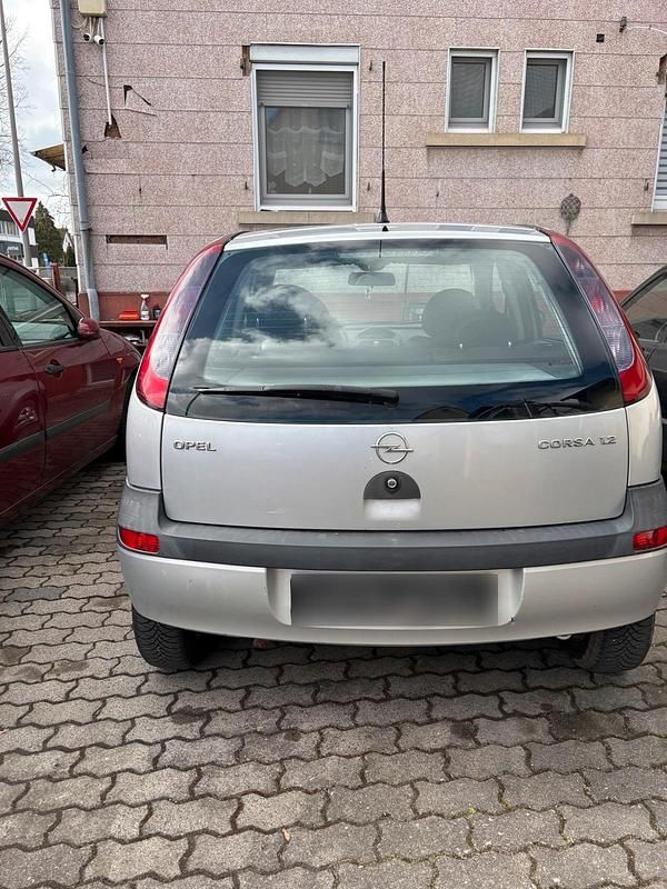 Gebraucht Opel Corsa 75 PS (55 kW) 2001 Silber Kleinwagen