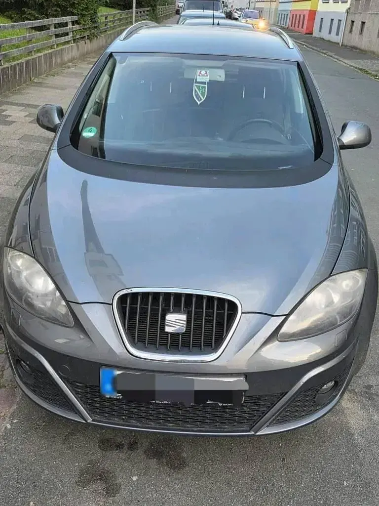 Gebraucht Seat Altea XL 140 PS (102 kW) 2012 Schwarz Van / Kleinbus