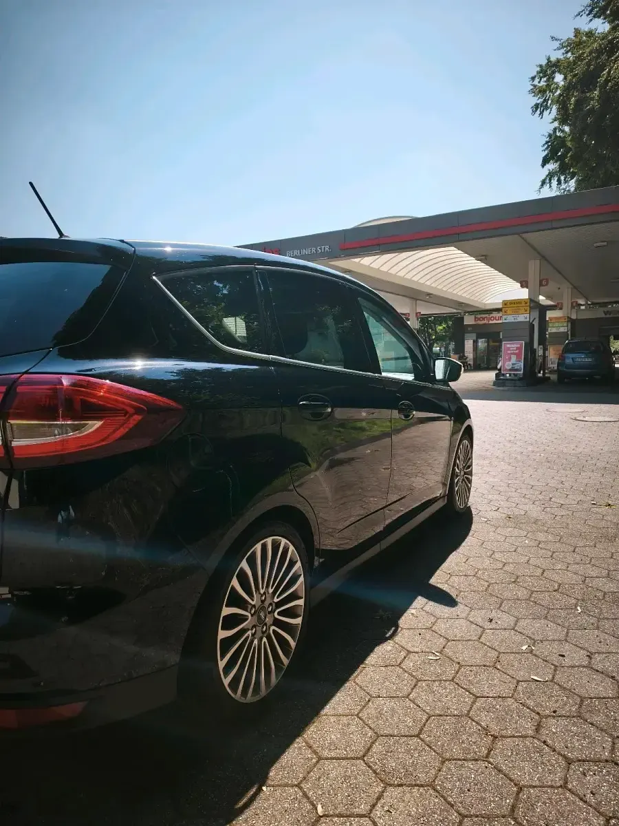 Gebraucht Ford C-MAX 150 PS (110 kW) 2018 Schwarz Van / Kleinbus