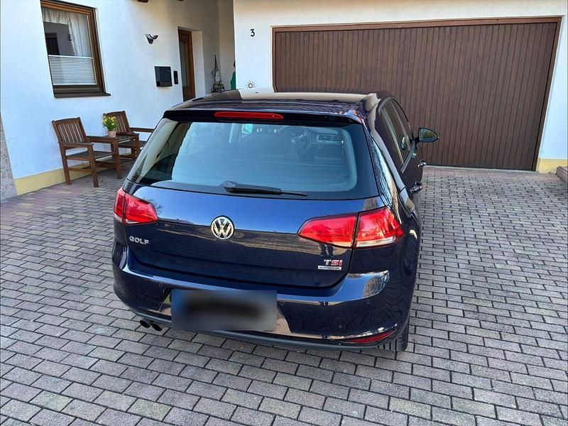 Gebraucht VW Golf VII Comfortline 140 PS (102 kW) 2012 Blau Limousine