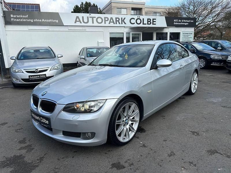 Silber Gebraucht 2007 BMW 320 Sport Line Coupé | 7.990 € (Fairer Preis) - Bild 1/4
