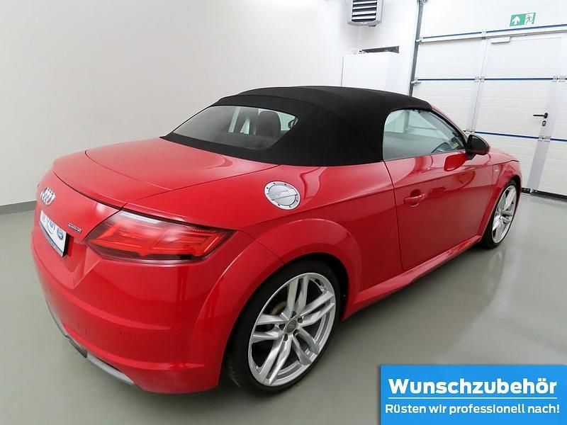 Gebraucht Audi TT Roadster S-Line 230 PS (169 kW) 2015 Tangorot metallic Cabrio