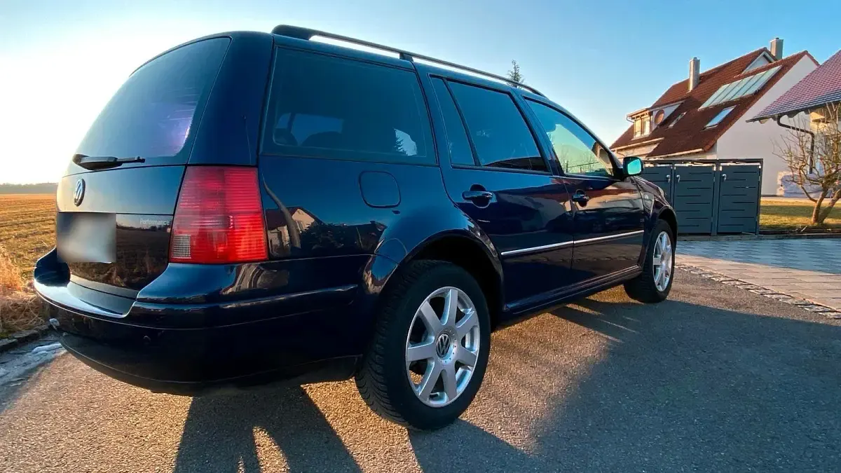 Gebraucht VW Bora 101 PS (74 kW) 2002 Blau Kombi