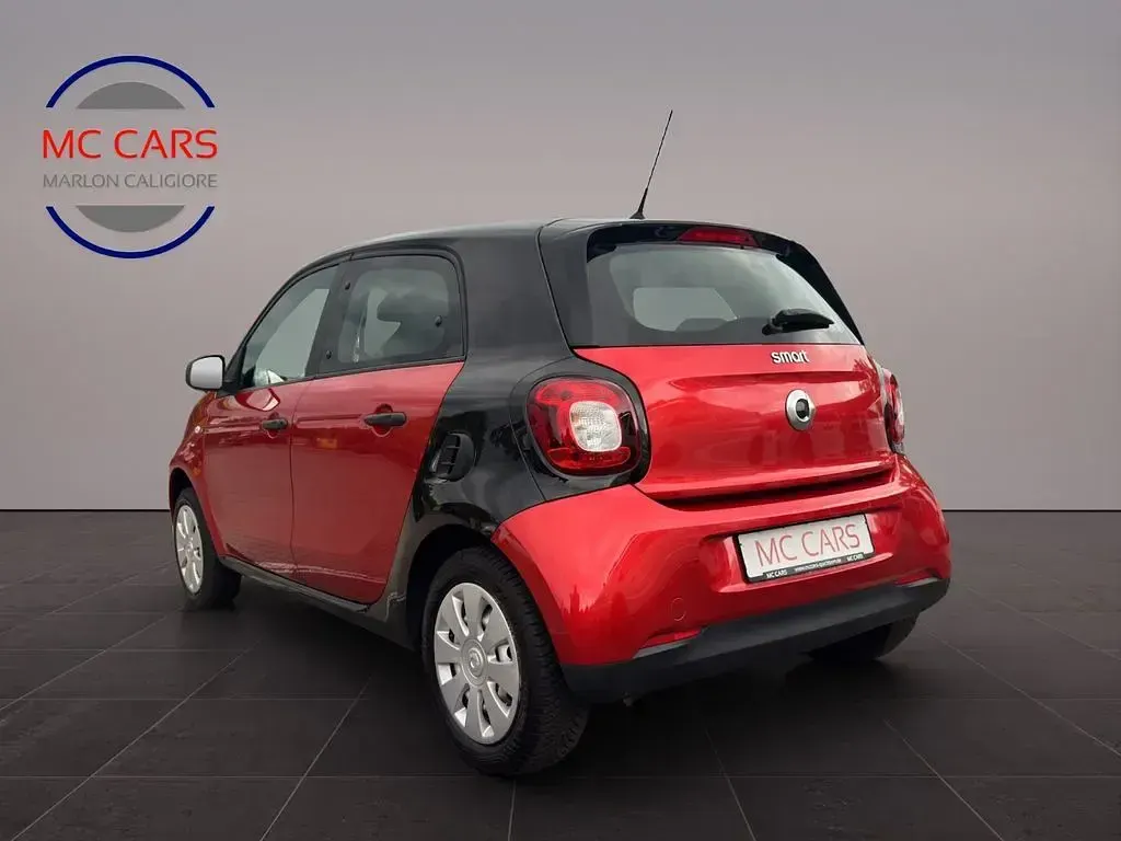 Gebraucht Smart ForFour 71 PS (52 kW) 2019 Schwarz Kleinwagen