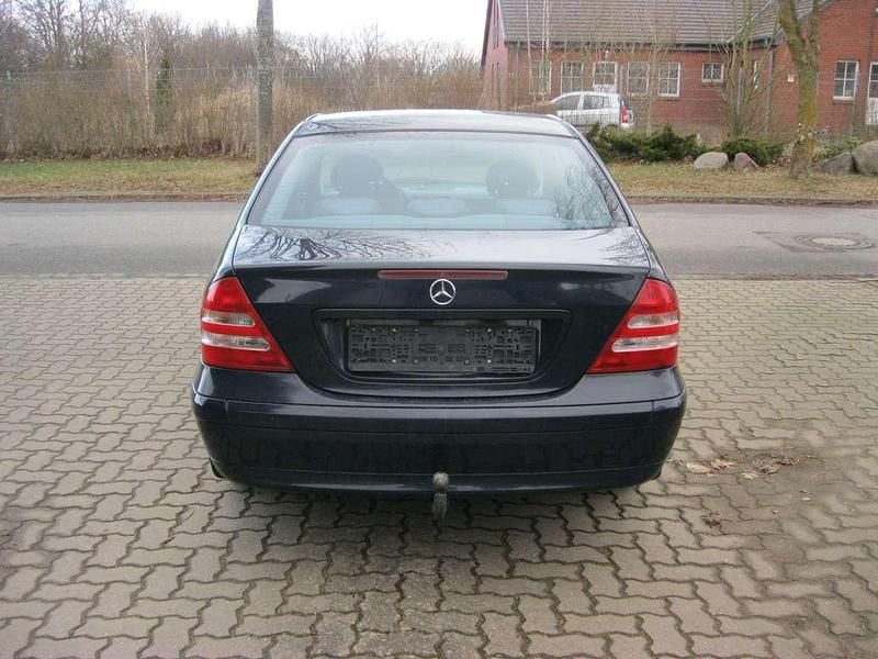 Gebraucht Mercedes C180 Classic 129 PS (94 kW) 2000 Blau Limousine