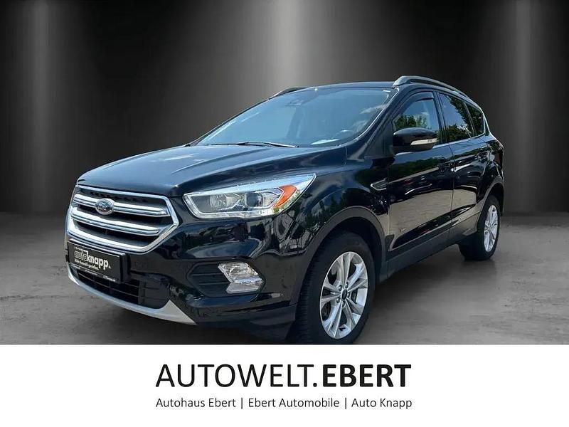 Schwarz Gebraucht 2016 Ford Kuga Titanium SUV | 15.990 € (Fairer Preis) - Bild 1/4