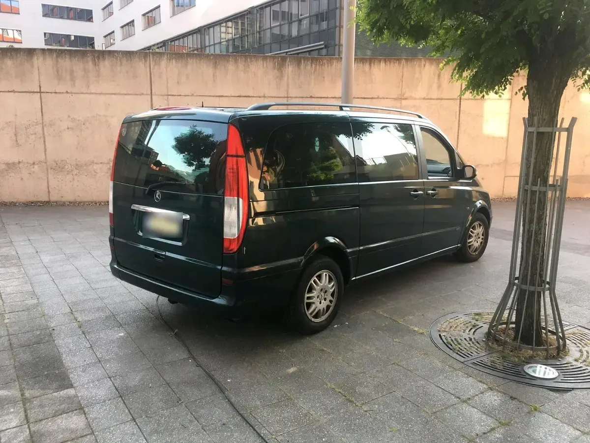 Gebraucht Mercedes Viano 150 PS (110 kW) 2004 Grün Van / Kleinbus