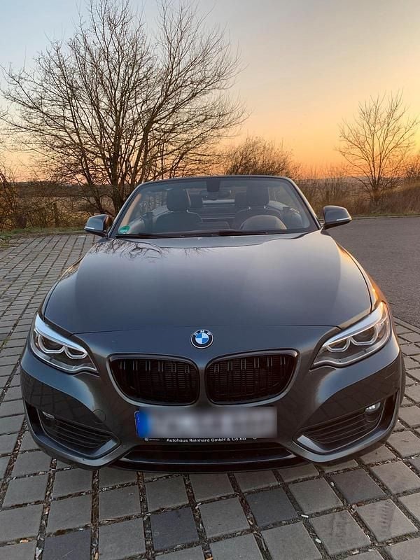 Grau Gebraucht 2017 BMW 218 Cabrio | 14.200 € (Guter Preis) - Bild 1/4
