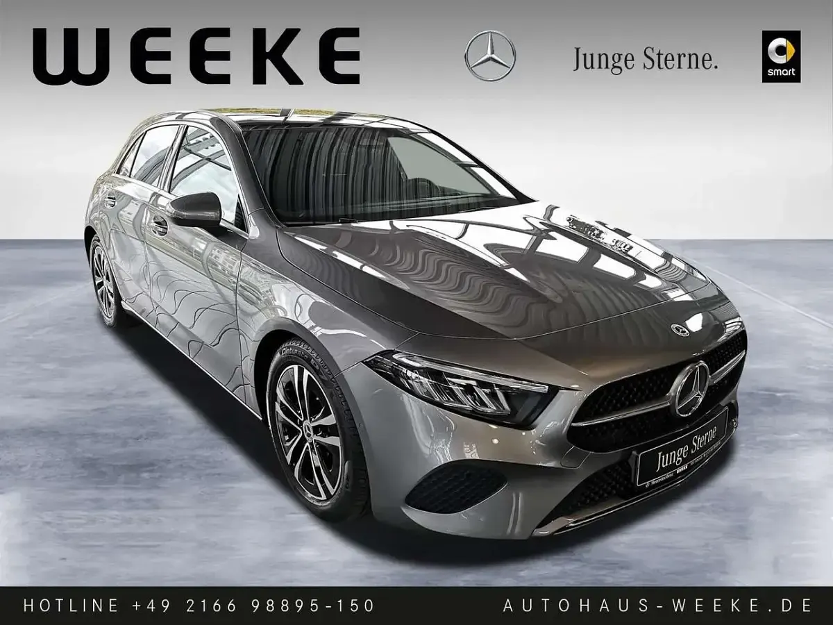 Gebraucht Mercedes A180 Advanced 136 PS (100 kW) 2024 Grau Limousine
