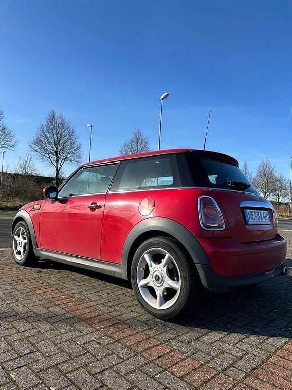 Gebraucht Mini Cooper 120 PS (88 kW) 2007 Rot Kleinwagen