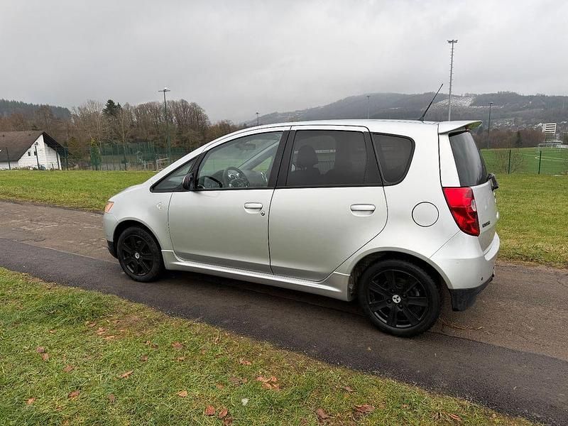 Gebraucht Mitsubishi Colt 150 PS (110 kW) 2010 Silber Kleinwagen