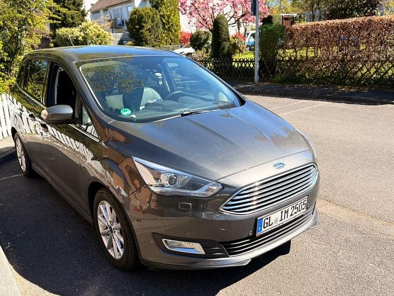 Second-hand Ford C-MAX Titanium 120 CP (88 kW) 2017 Gri Monovolum